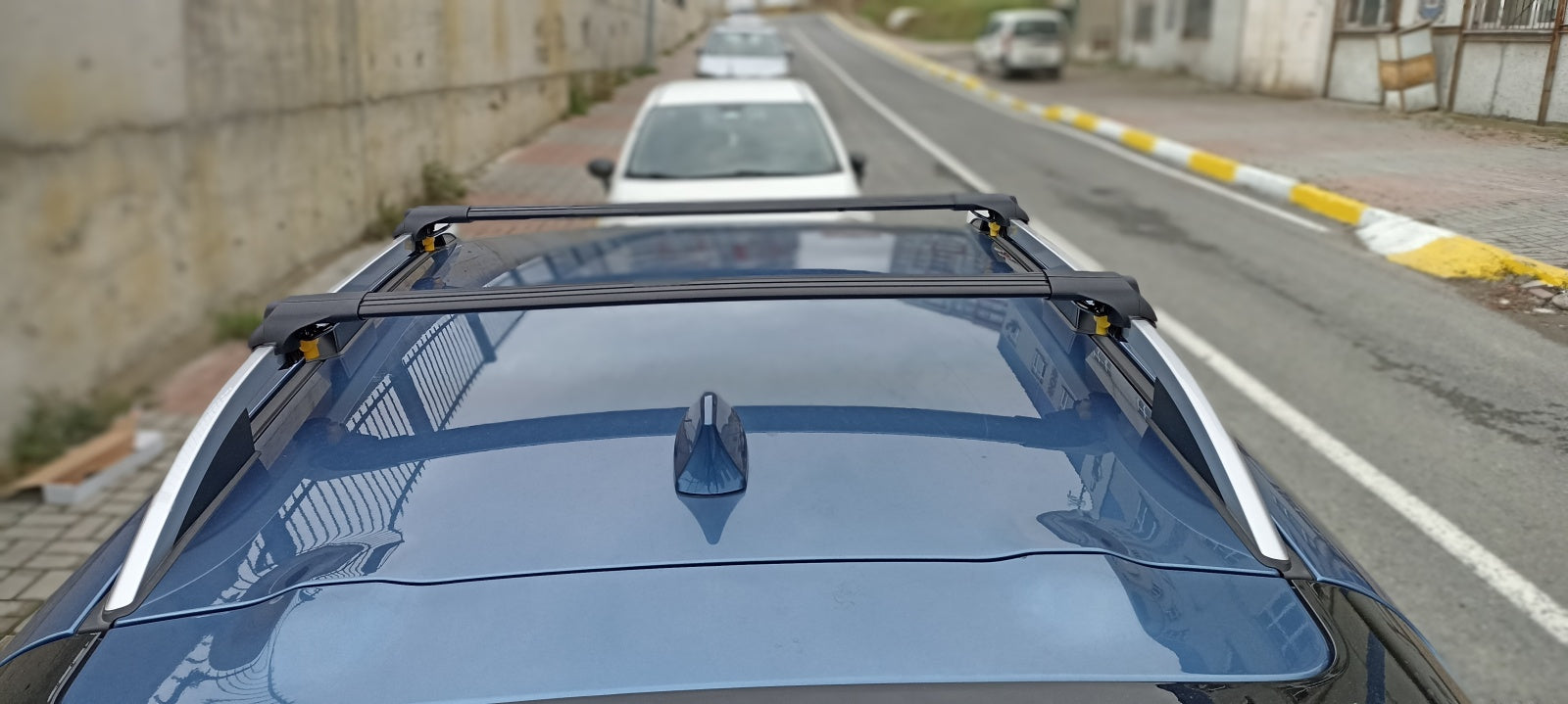 Compatible with Subaru Crosstrek 2017- Onwards upgraded roof rail model, Roof crossbars Black Color Compatible with Subaru Crosstrek 2017- Onwards upgraded roof rail model, Roof crossbars Black Color